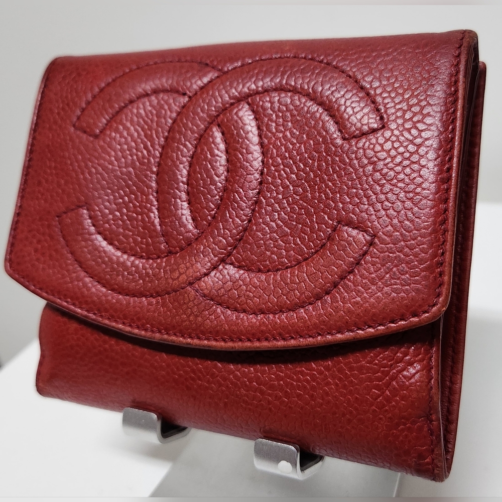 CHANEL CC Caviar Red Leather Bifold Wallet